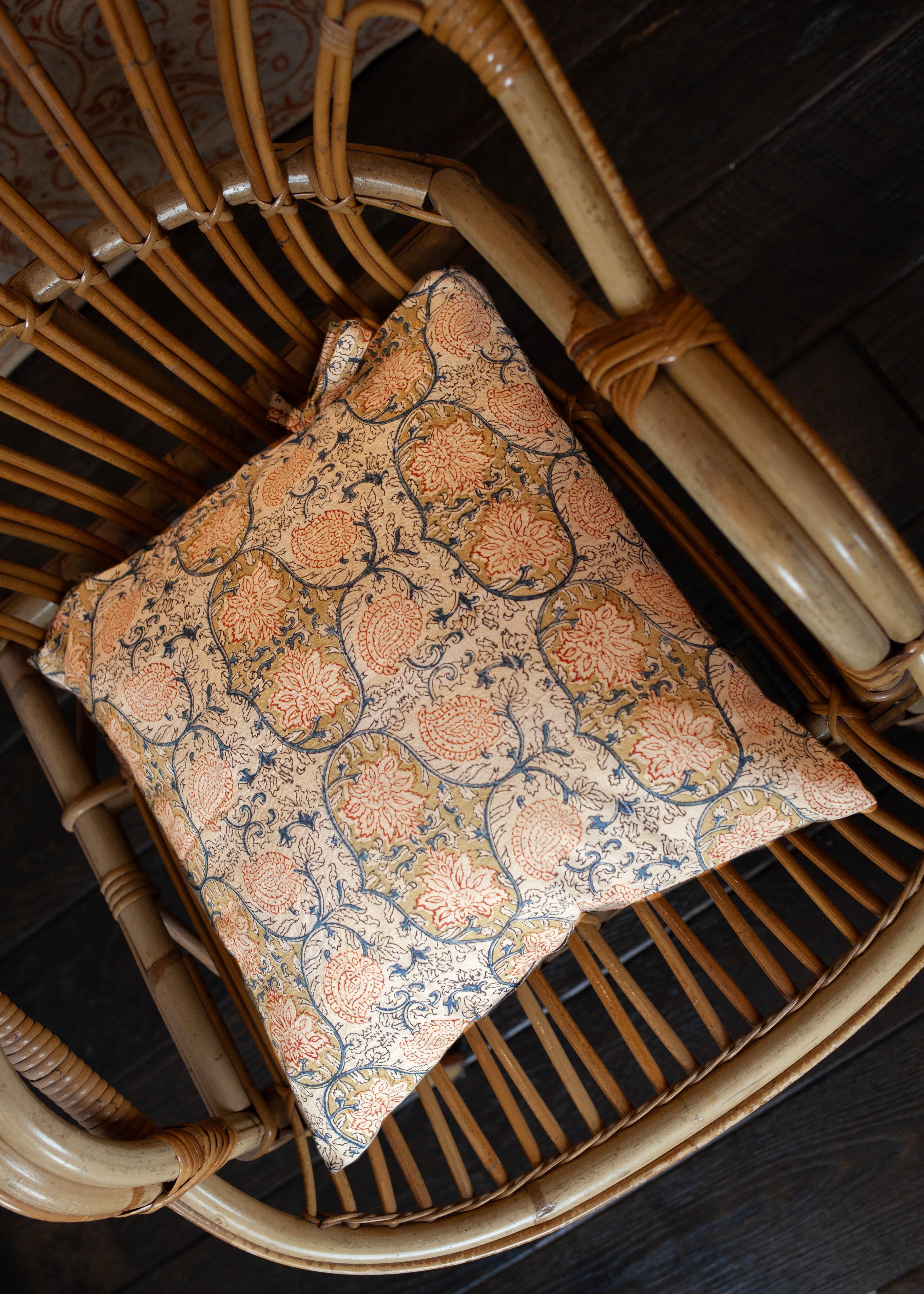 1 Housse de coussin canapé - 40 x 40 cm  - Imprimé SHAKTI