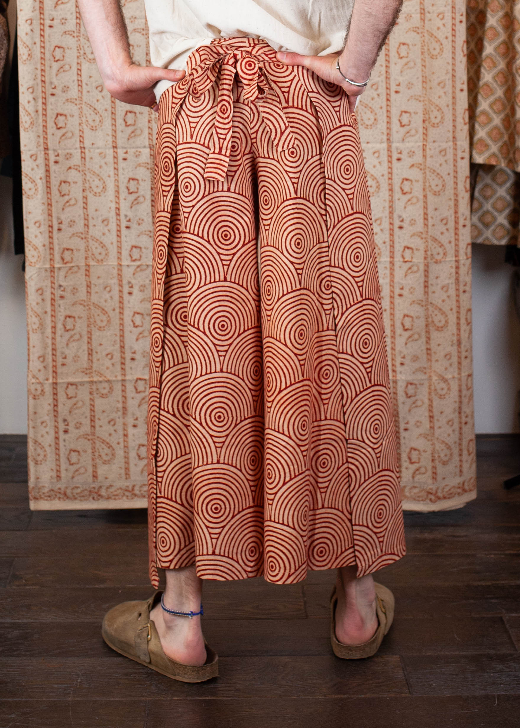 Pantalon SARASWATI - Coton bio - Imprimé UTHANA (élévation)