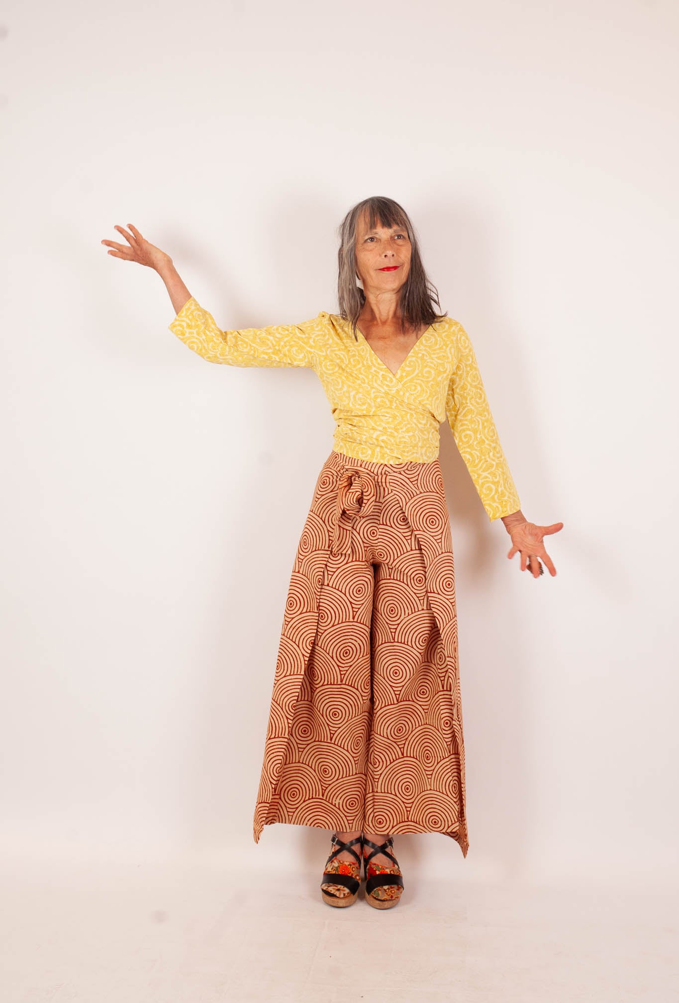 Pantalon SARASWATI - Coton bio - Imprimé UTHANA (élévation)