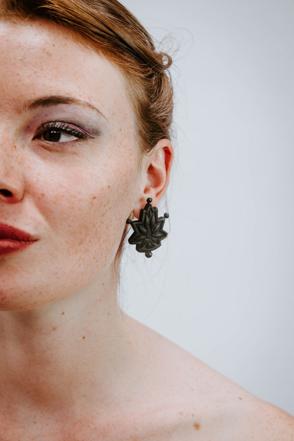 Block Lotus Noir - Boucles d'oreilles - Azaadi, la mode responsable accessible