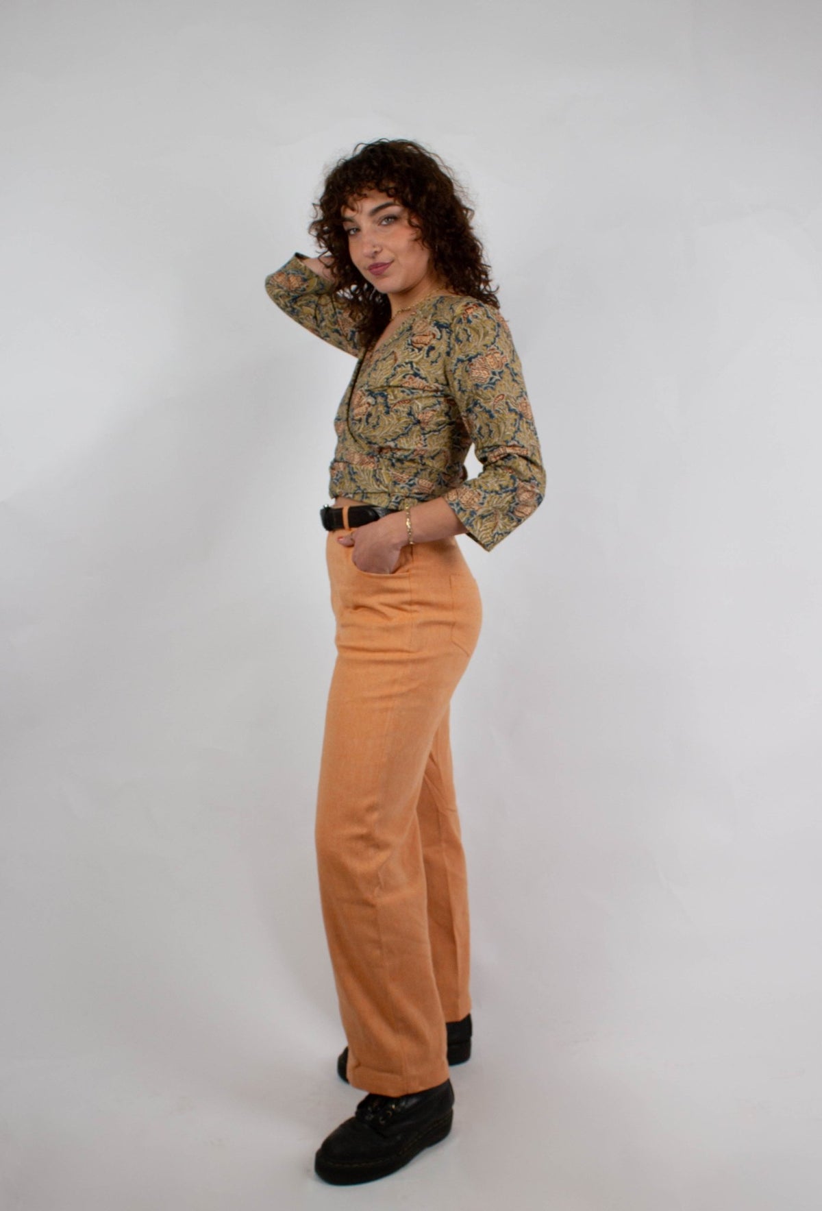 Pantalon GWALIOR - coloris Orange Sedum - Matière recylée - Pantalon - Azaadi, la mode responsable accessible