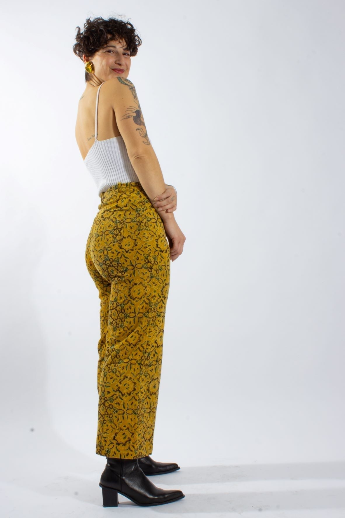 Pantalon GWALIOR - coloris Surya - Velours côtelé coton bio & chanvre - Pantalons - Azaadi, la mode responsable accessible