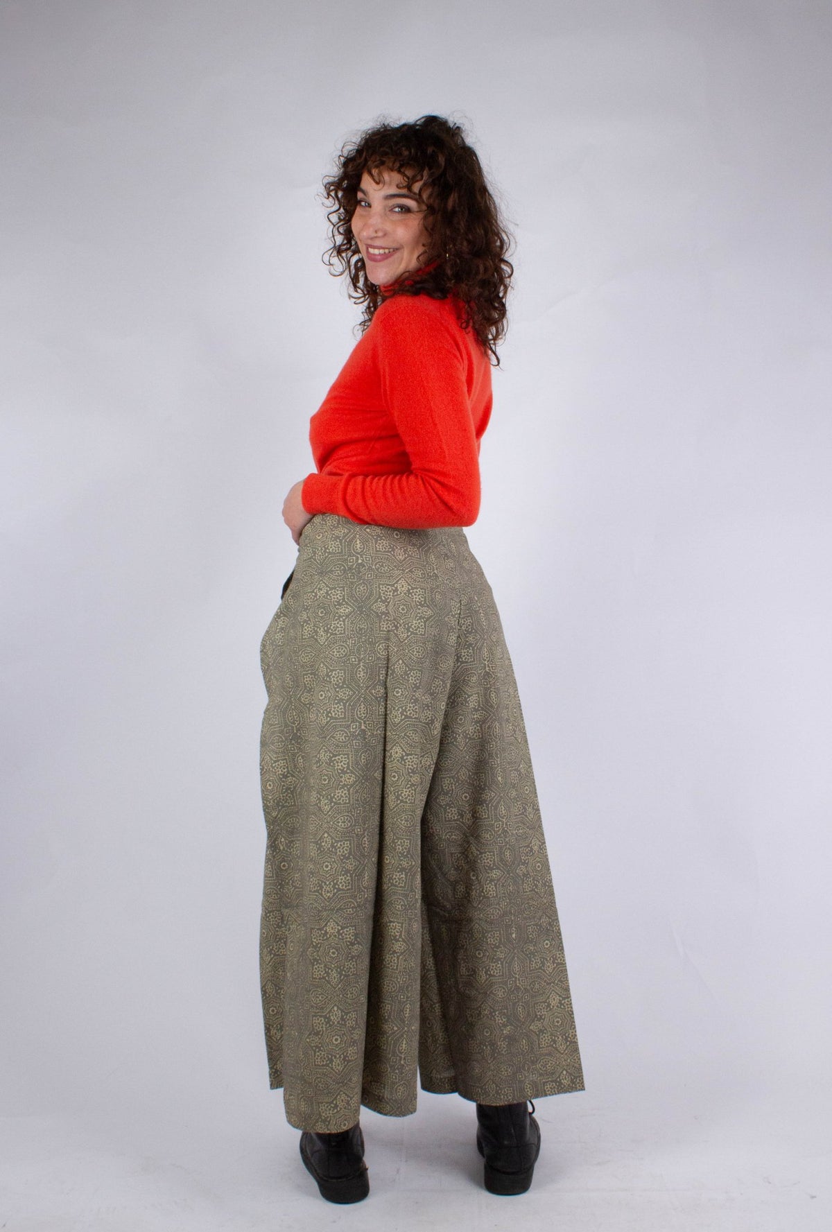Pantalon SARASWATI - Imprimé Gulabi - Coton bio - Pantalon - Azaadi, la mode responsable accessible
