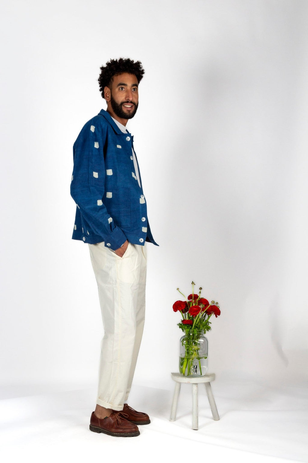 Veste SKANDA - Denim bio - Imprimé Indigo Dabu - Azaadi, la mode responsable accessible